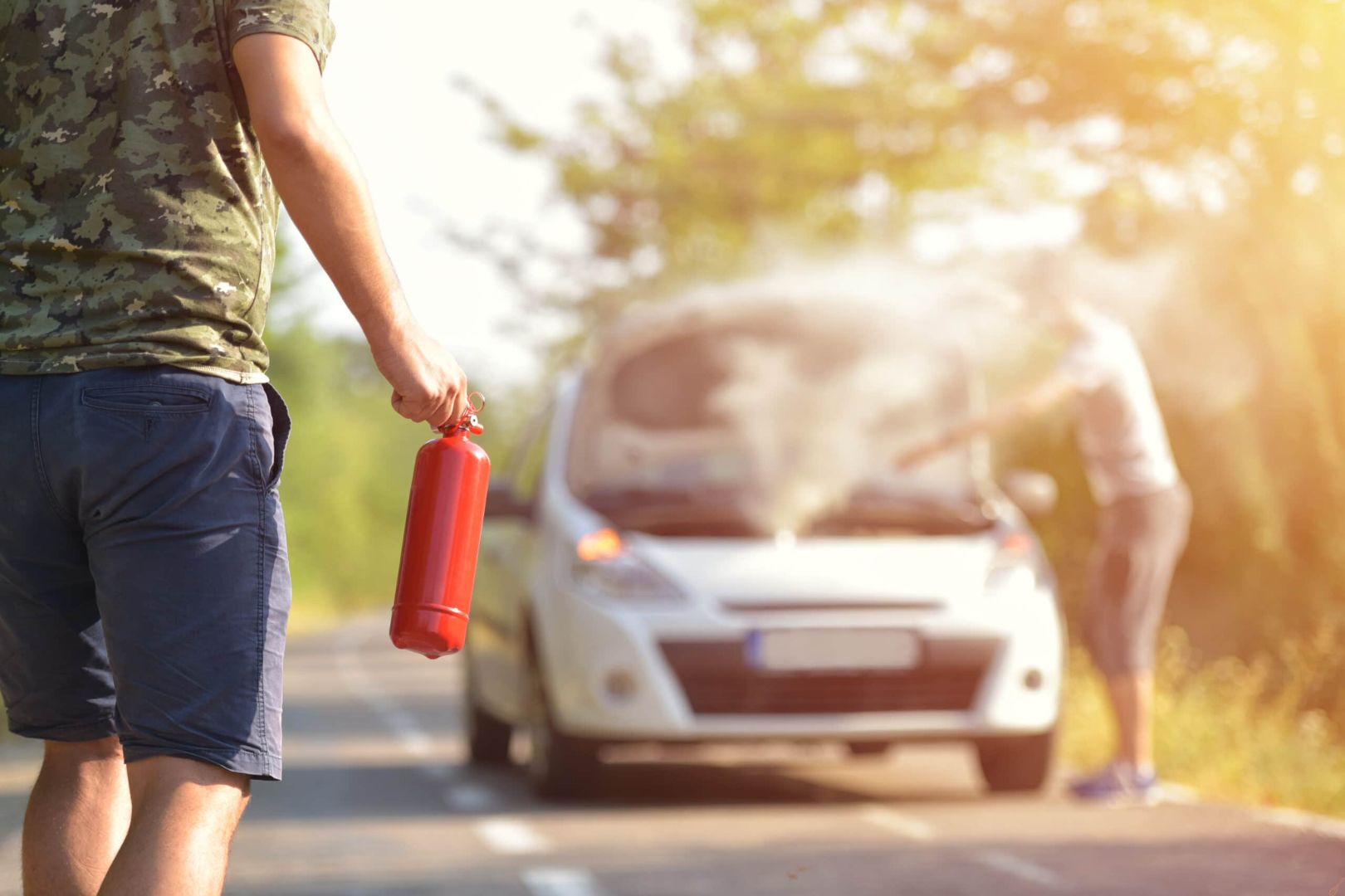 dicas com carro incendiando e quando chamar resgate